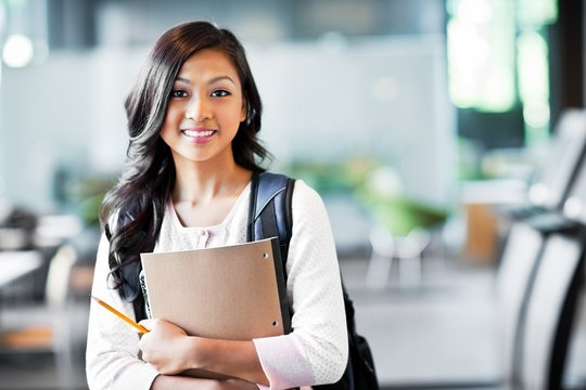 Which BBA Colleges in Sarangarh Offer the Best Business Education?
