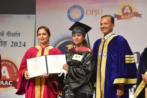 Convocation Image 21